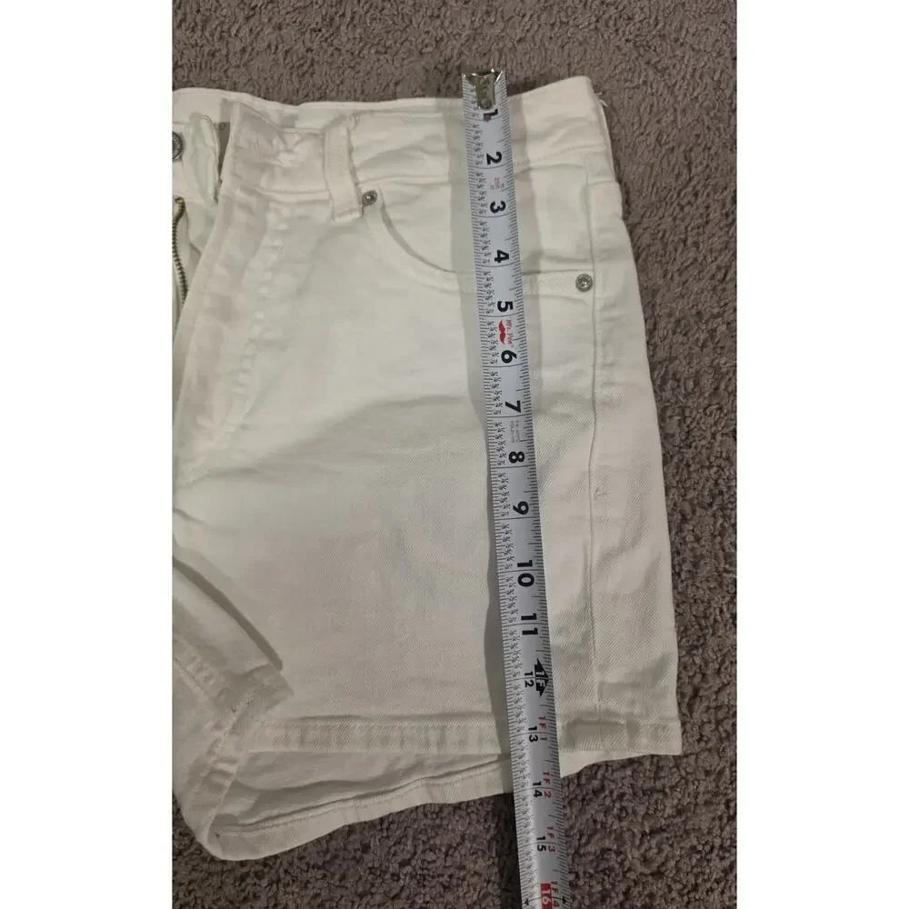 White Denim Old Navy Women's Shorts Size 8 High Rise OG Straight